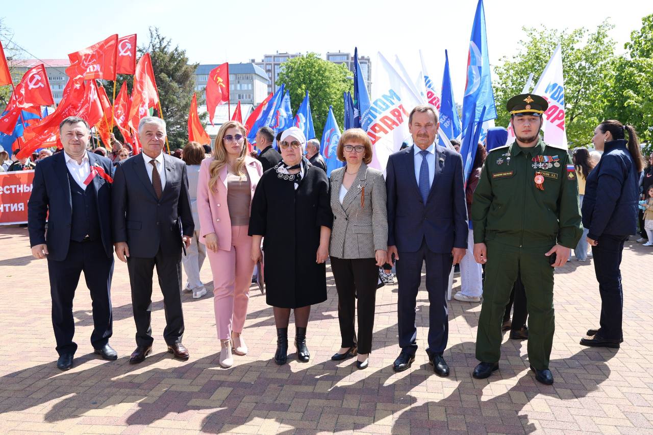 Всероссийская Первомайская профсоюзная акция в Черкесске!