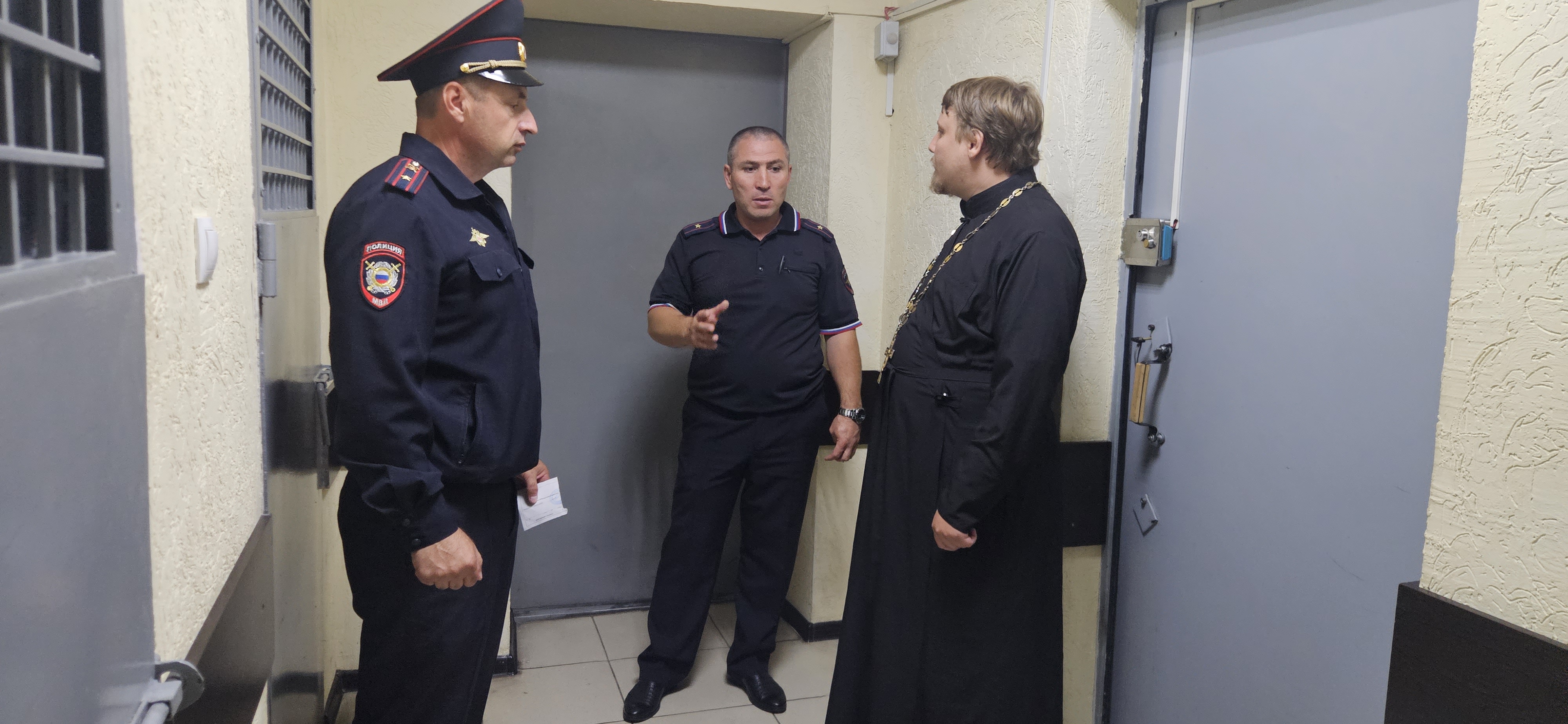 Члены ОНК провели проверку помещений для задержанных при ОМВД России по Усть-Джегутинскому району