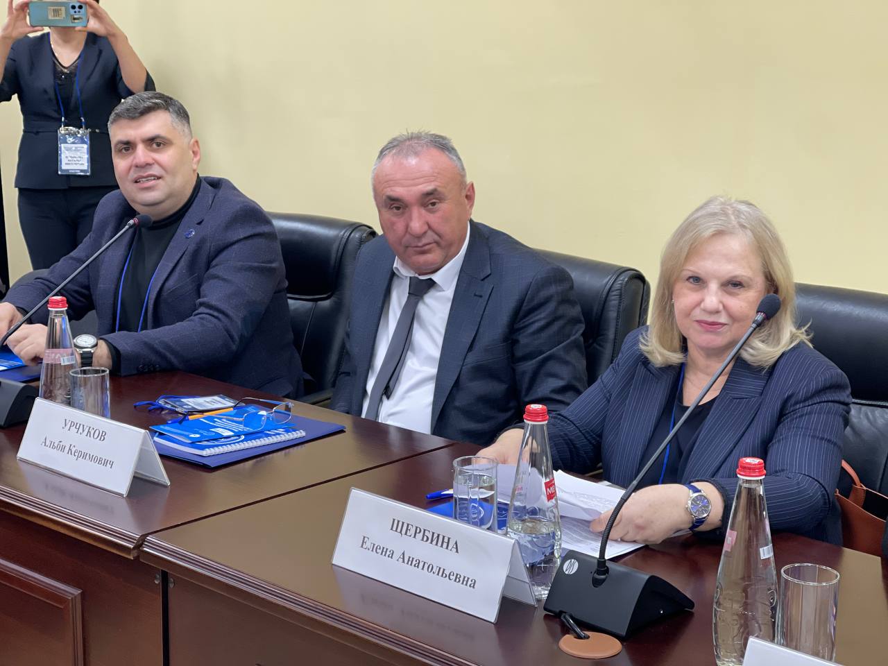 На базе КЧГУ имени У.Д. Алиева состоялось Пленарное заседание на тему: «Профилактика и противодействие терроризму и экстремистской деятельности. Особенности профилактики терроризма и экстремизма в молодежной среде 