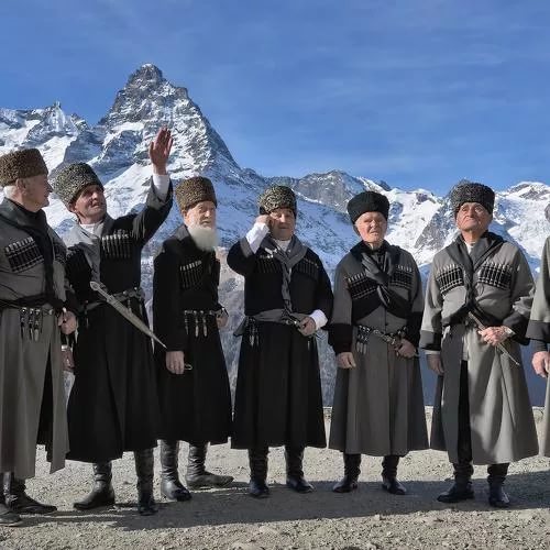 Фотография Андрея Смольникова «Черкесск. Старейшины аула Бесленей» попала в экспозицию