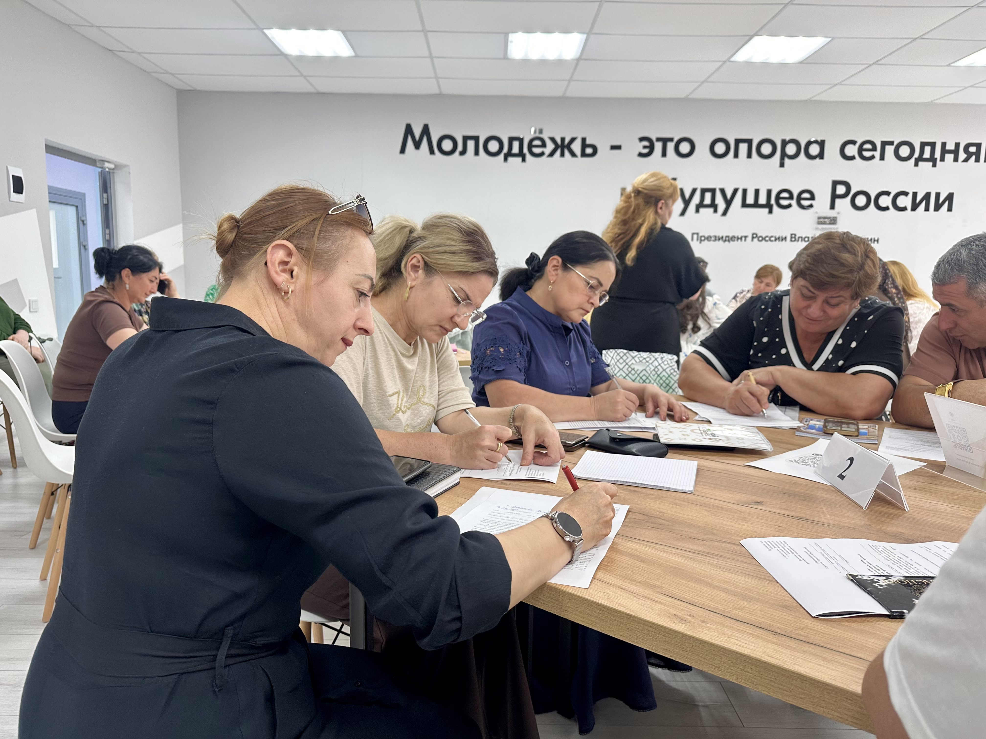 ОП КЧР провела обучение наблюдателей в Прикубанском районе
