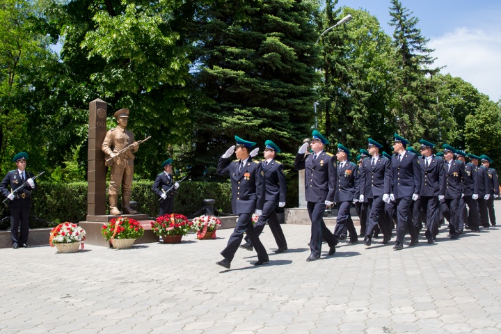 Открытие памятника «Защитникам Отечества»